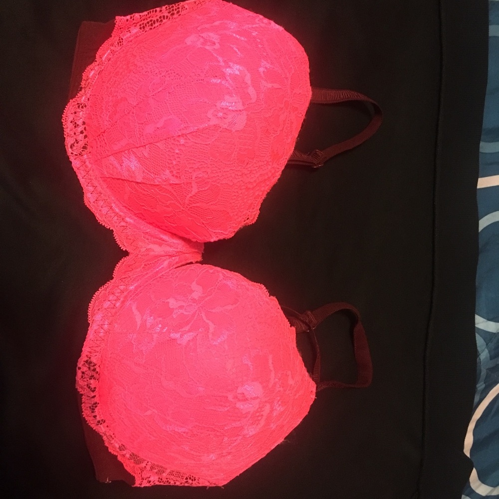 Victoria secret date bra